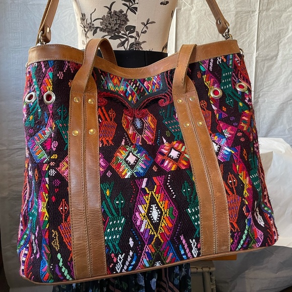 Nena & Co. Artisan Bag - Picture 4 of 14